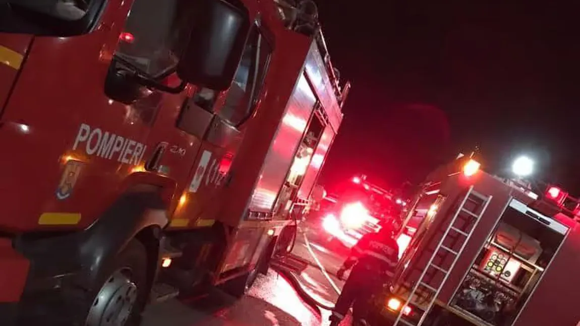 Incendiu la un bloc din Năvodari. Un locatar a murit carbonizat, 30 au fost evacuaţi de pompieri