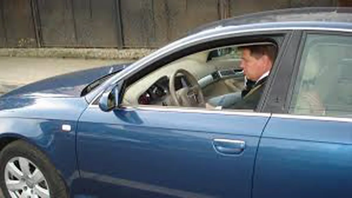 Fosta mașină de protocol a lui Klaus Iohannis, din vremea când era primar al Sibiului, scoasă la licitație cu preț de 1.000 de euro