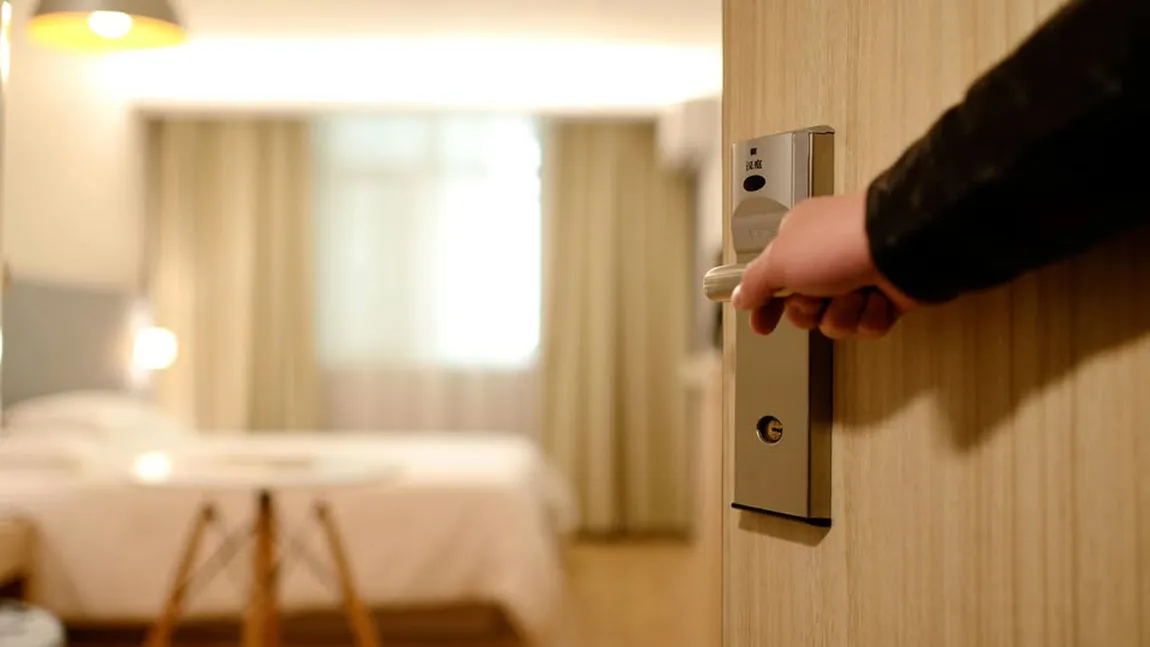 Reguli noi pentru proprietarii care închiriază locuinţe în regim hotelier. România va aplica normele europene