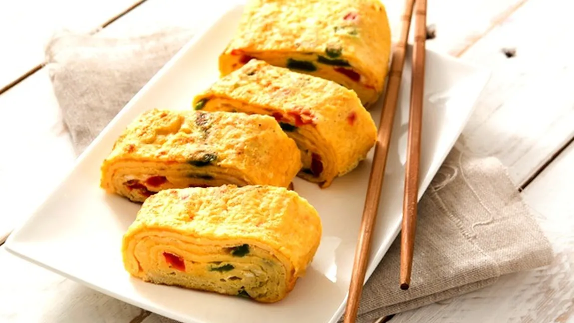 Secretul japonez pentru omleta „pandișpan”: Metoda aparent banală care o face incredibil de pufoasă