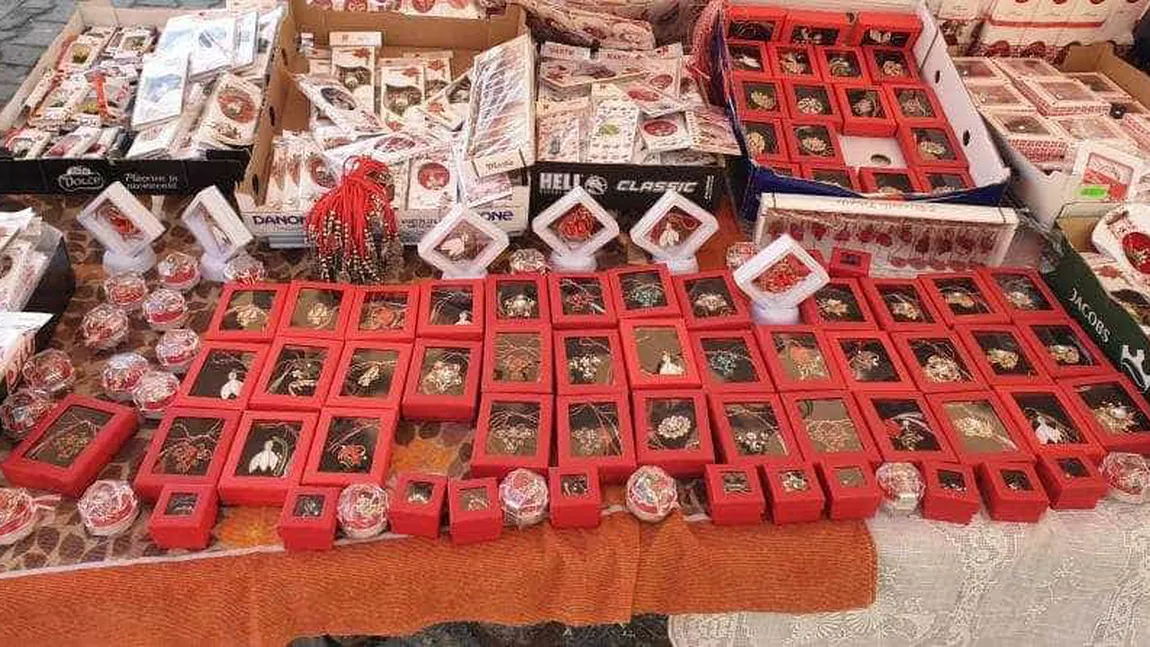 Mărțișoare din aur și argint. Ce trebuie să verifice românii înainte să le cumpere cadouri de 1 Martie