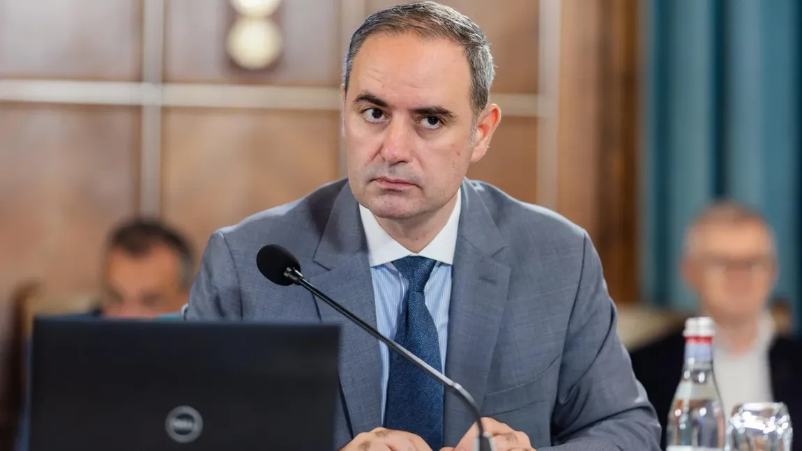 Ministrul Finanţelor: „Nu ne permitem scăderea accizei la combustibil!”. Nazare anunţă suma imensă împrumutată de România chiar înainte de declanşarea războiului din Iran: 