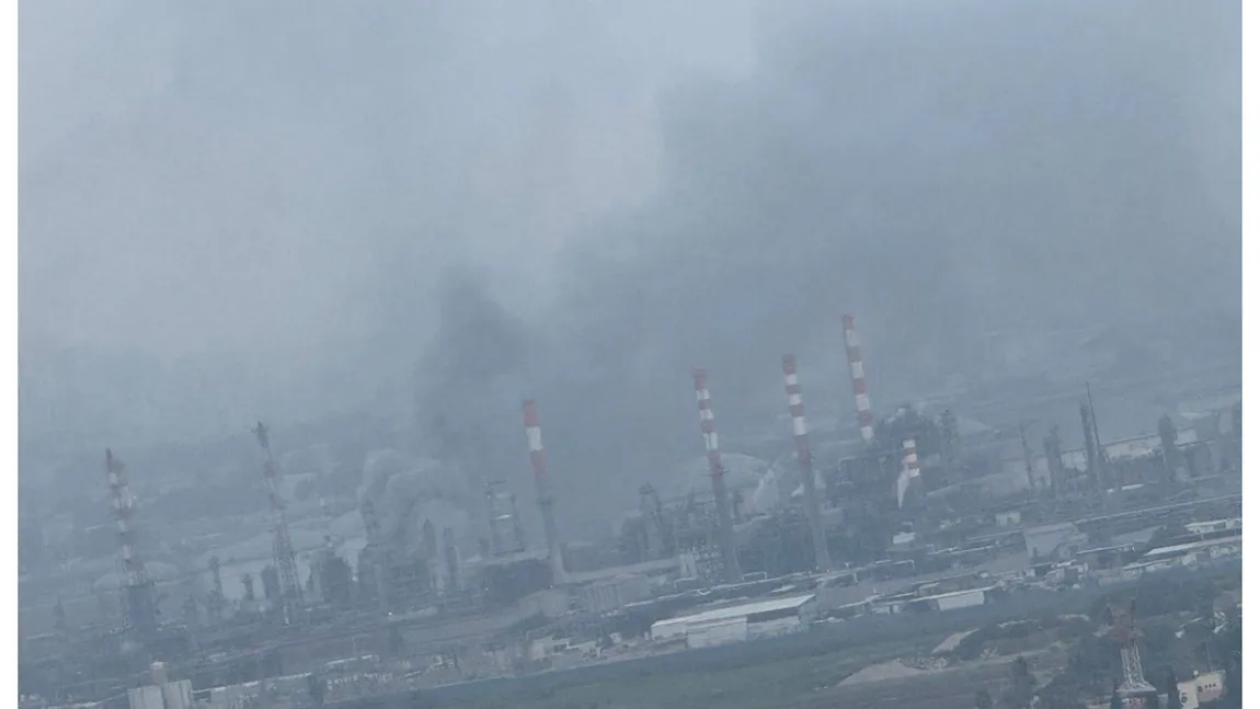 Război în Orientul Mijlociu. O rachetă balistică iraniană a lovit o rafinărie importantă în Israel VIDEO