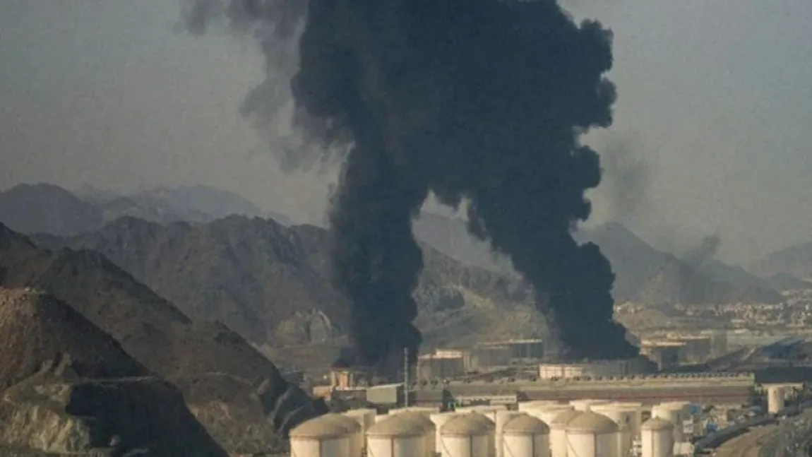 Război în Golf. Iranul a lovit două fabrici de aluminiu din Bahrein şi EAU. Aeroportul din Kuweit, ţinta unor atacuri cu drone