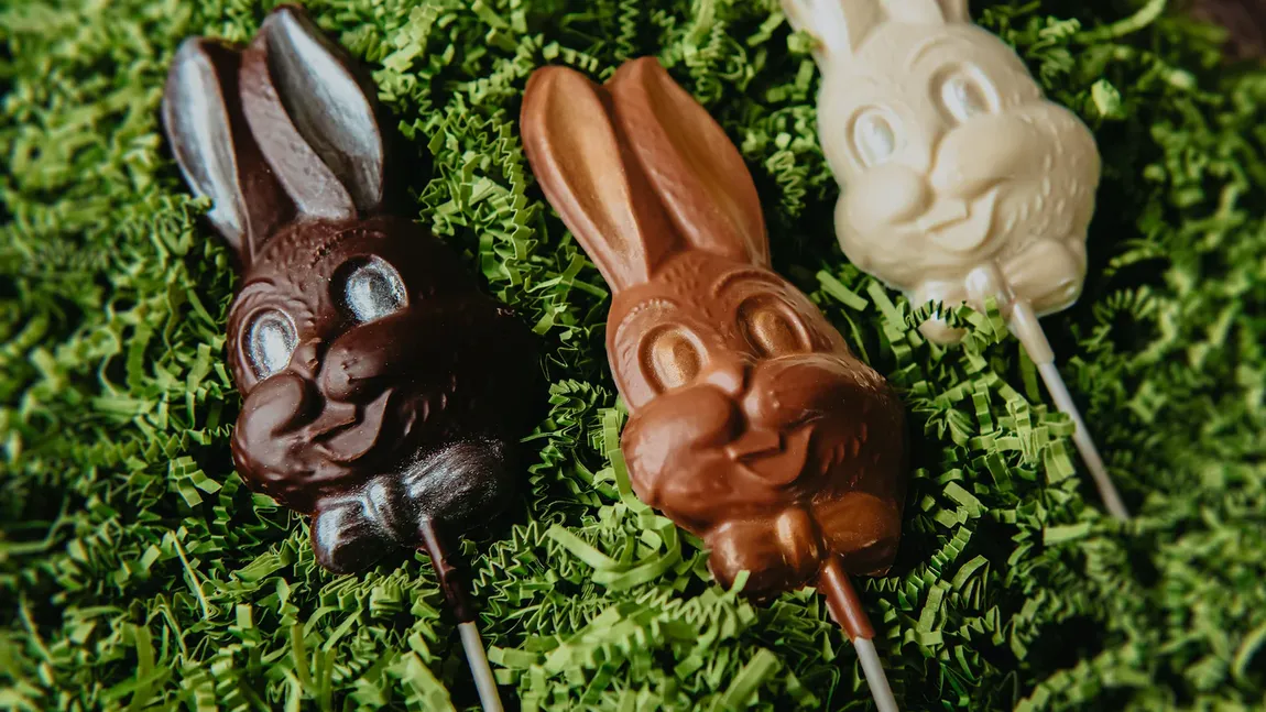 Desert delicios de Paște! Iată cum faci cei mai gustoși iepurași din ciocolată topită