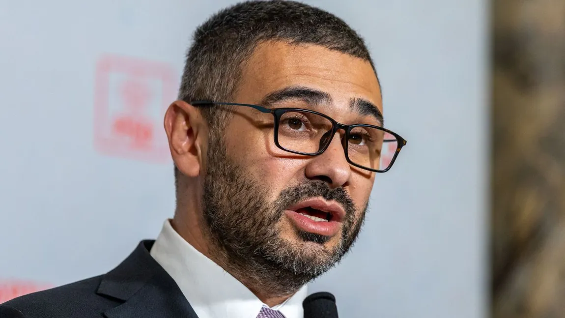 Florin Manole, ministrul Muncii, anunţă momentul când vor creşte pensiile şi garantează cu funcţia: 