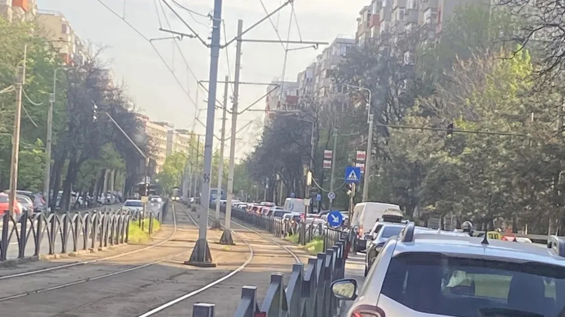 Trafic infernal în București, după apariția unei benzi unice pentru transportul public pe o arteră importantă din Sectorul 1. Șoferii, revoltați pe net. ”Chiar nu se gândește nimeni?”