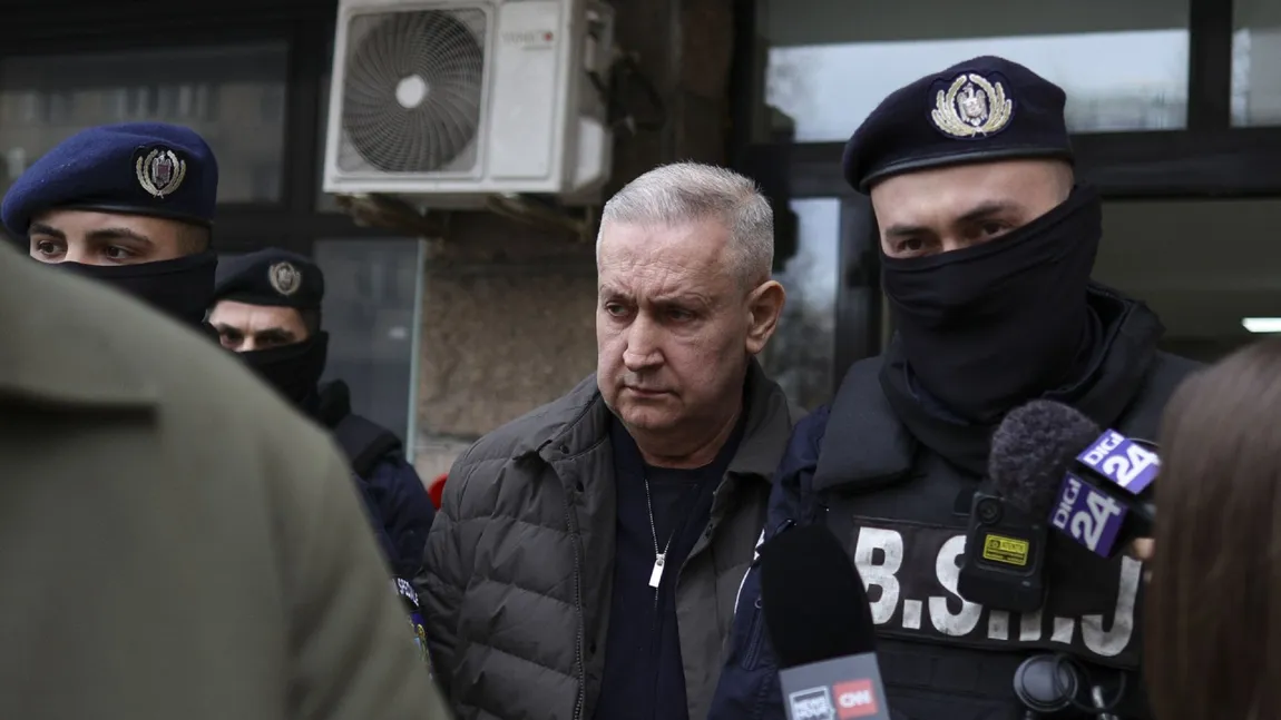 Cristian Anton, șeful Autorității Rutiere Române, a fost arestat preventiv pentru 30 de zile. Stenograme incendiare din dosar: „Ne-or agăța și pe noi. Da stai liniștit, că ieșim în douăzeci de ani”