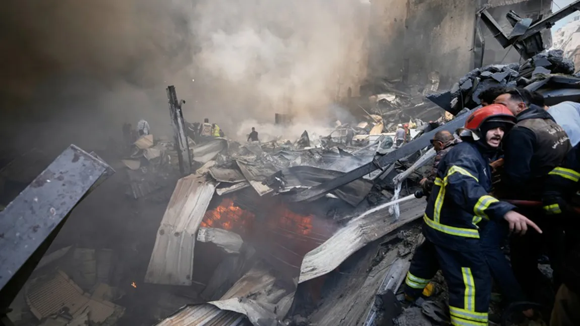 Operaţiunea Epic Fury, ziua 41. Strâmtoarea Ormuz s-a închis din nou după ce Israelul a bombardat masiv Libanul. Zi de doliu naţional decretată de Beirut