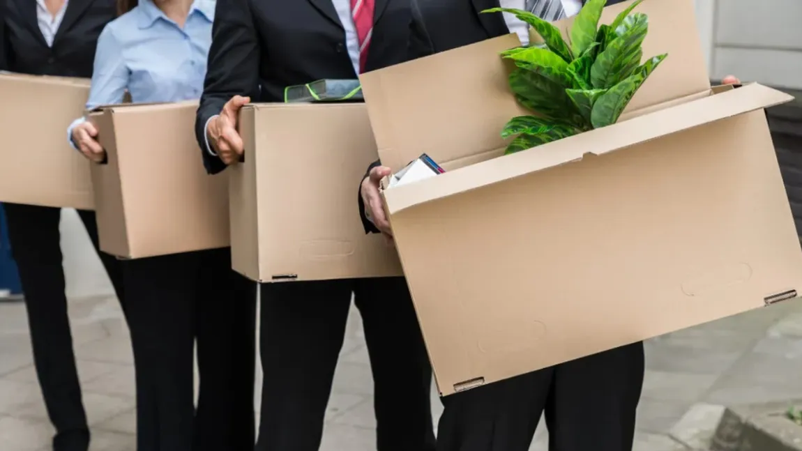 Valul de concedieri din 2026 face ravagii în România. Companiile care renunță la angajați