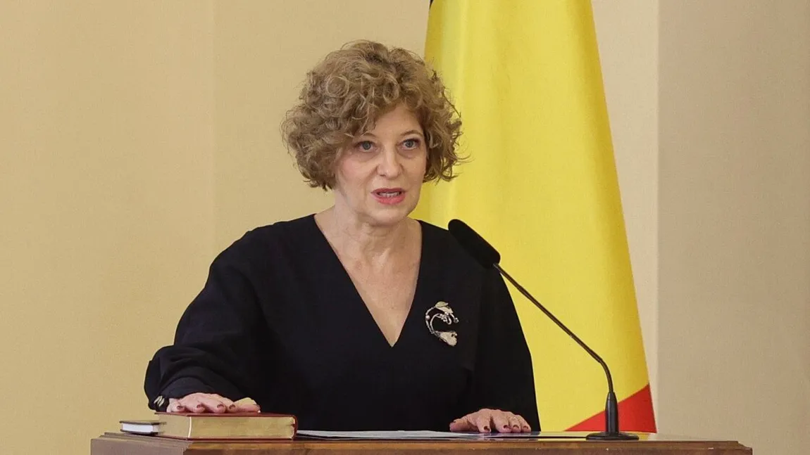 Oana Gheorghiu, mesaj dur pentru cei care vor să-l dea jos pe Bolojan: „Politicienii ar trebui să înțeleagă că oamenii nu se mai mulțumesc cu un kilogram de zahăr înainte de alegeri”