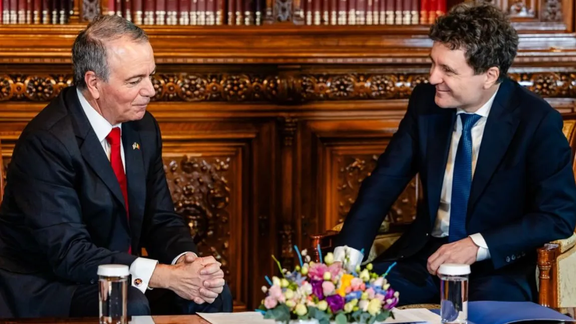 Reacția SUA la criza politică din România: „Urmărim lucrurile foarte îndeaproape”. Ambasadorul Statelor Unite la București, Darryl Nirenberg: „Ce se întâmplă nu va afecta deloc relația dintre Statele Unite și România”