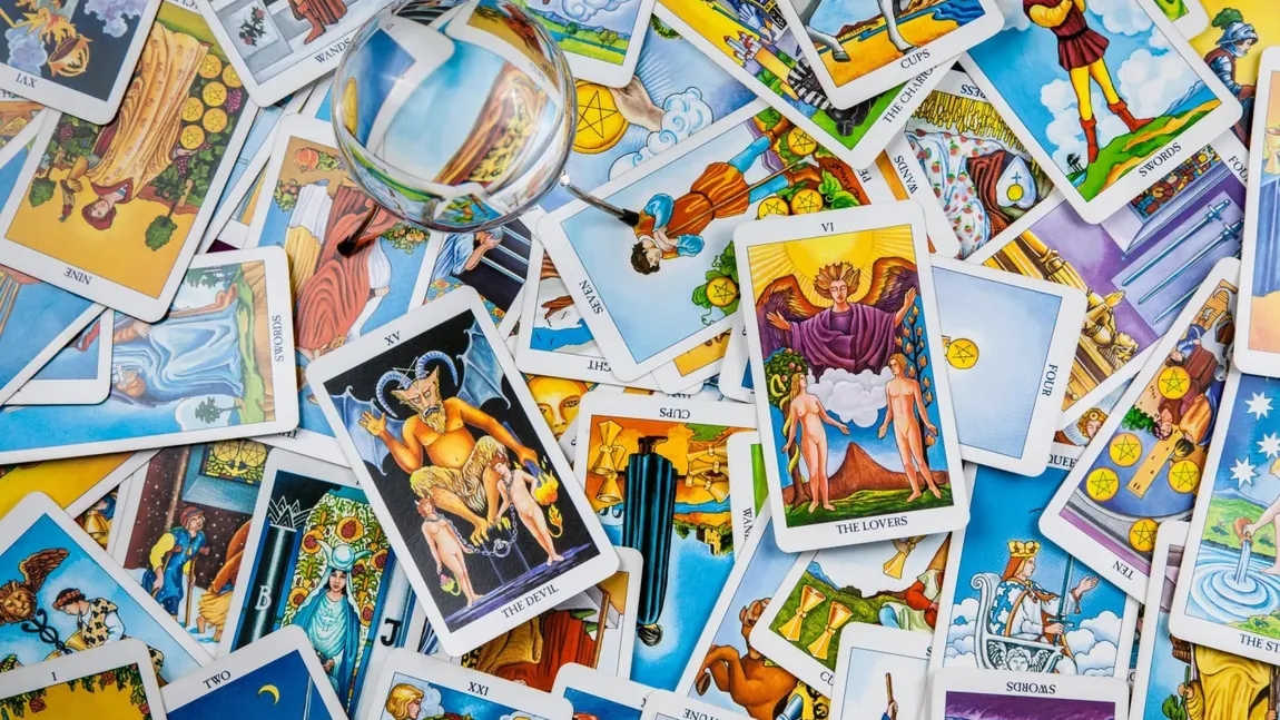 Horoscop tarot 20 - 26 aprilie 2026. Zodiile pentru care se anunță schimbări de situație și o întâlnire karmică