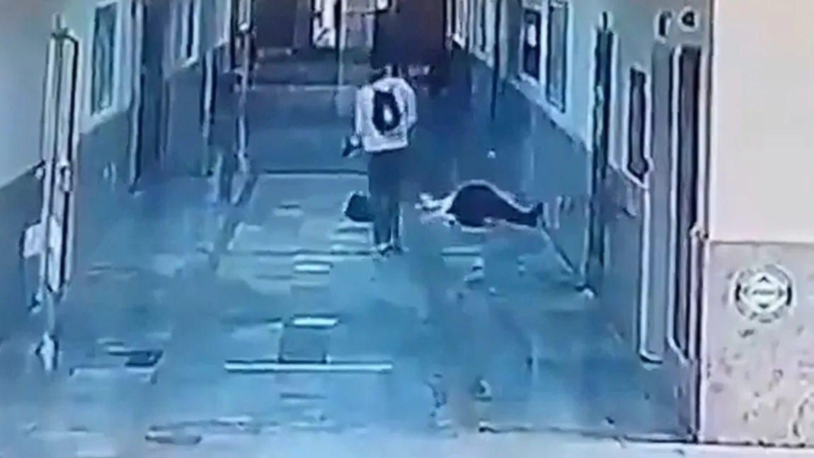 Atac armat în liceu, sunt cel puțin 16 răniți. Atacatorul de 19 ani a tras la întâmplare cu o puşcă de vânătoare, apoi s-a sinucis VIDEO