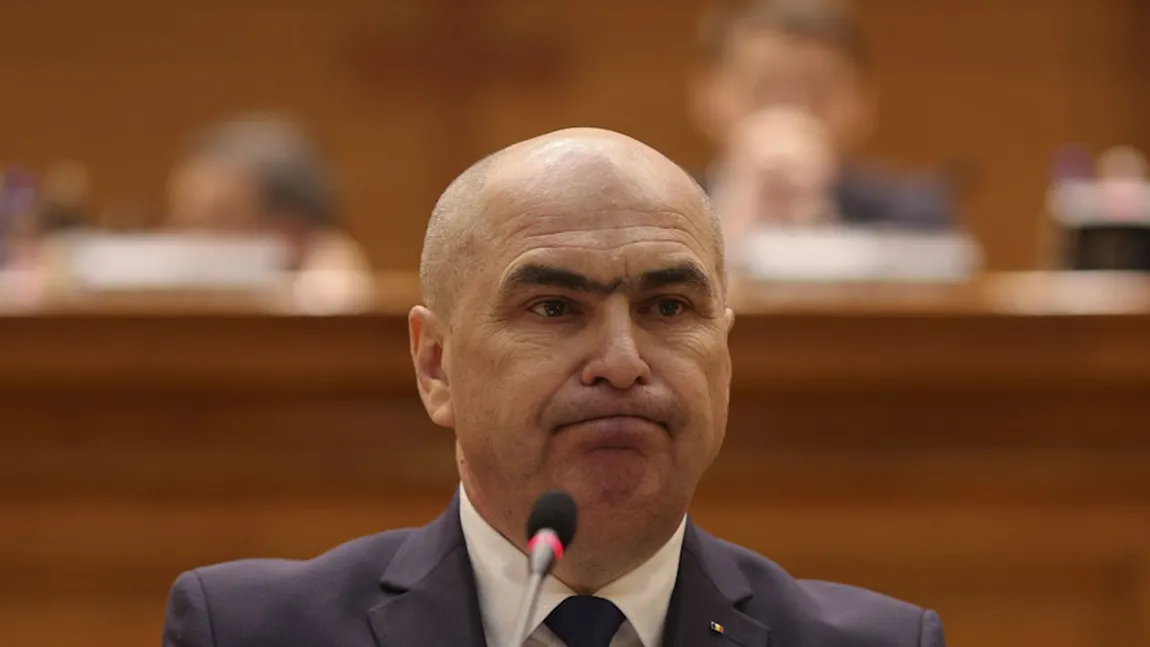 Lecție de „austeritate” pentru Bolojan, semnată de doi economiști de top. Planuri economice care reduc deficitul fără măsuri extreme