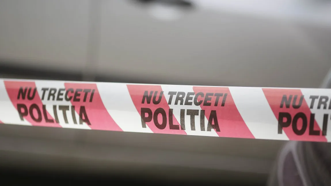 O mamă tânără din Bacău a fost omorâtă cu brutalitate de iubitul ei, chiar sub privirile fiului lor. Copilul, în vârstă de 5 ani, ar fi încercat să o salveze