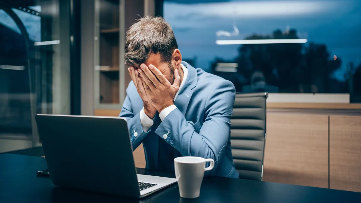 Peste 8.000 de angajaţi ai Meta anunţaţi cinic miercuri, la 4 dimineaţa, că sunt daţi afară