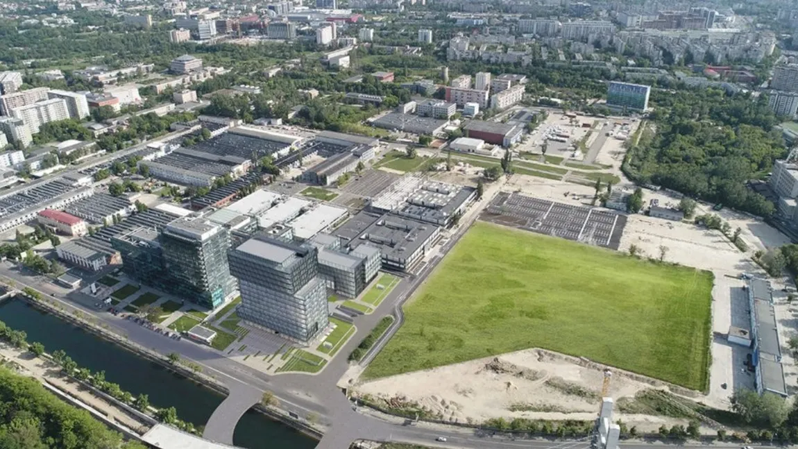 După 10 ani de pauză, fabrica Semănătoarea din București reîncepe producția sub conducerea familiei Rădulea