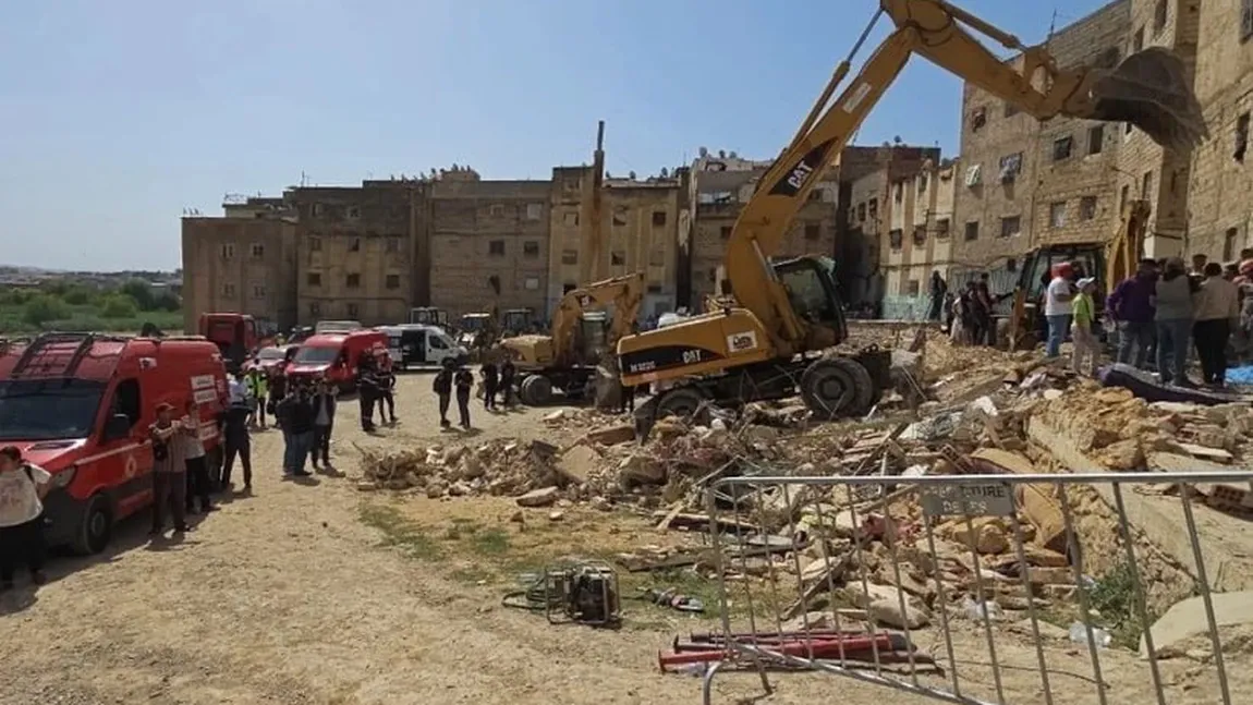 Bloc de locuinţe prăbuşit în Maroc. Cel puţin 15 morţi VIDEO