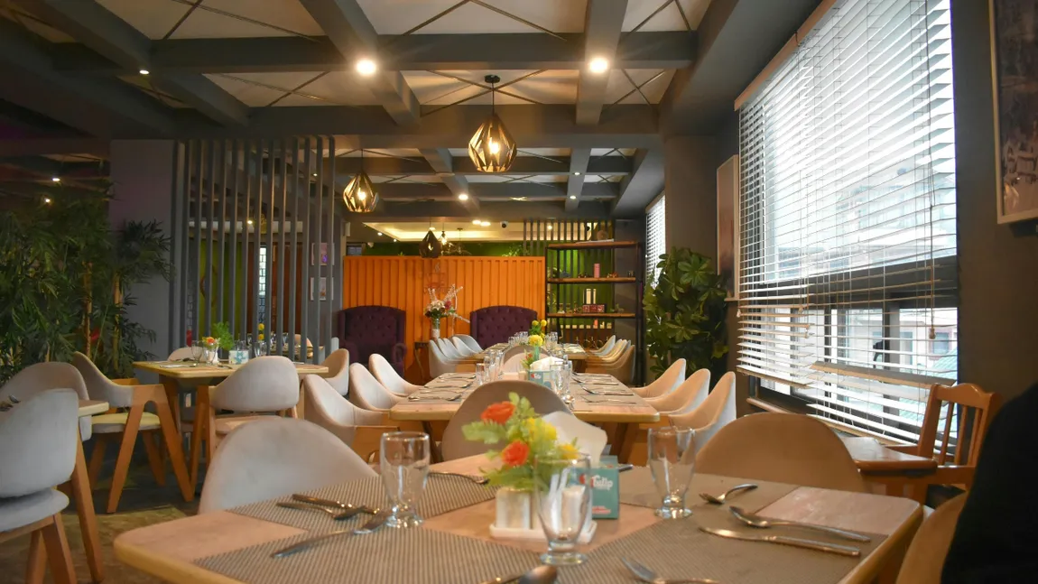 SCANDALOS! O școală din București le-a cerut elevilor de clasa I câte 600 de lei, să-i scoată la restaurant!