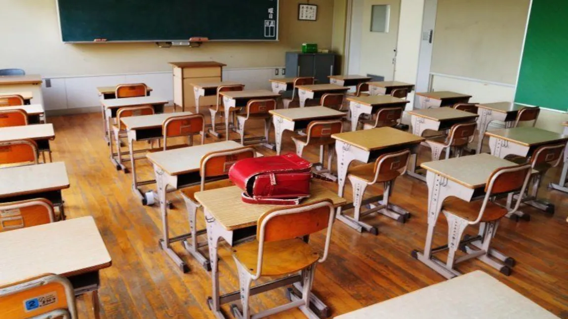 Se cere interzicerea pauzelor de doar cinci minute în școli. Cum reacționează Ministerul Educației