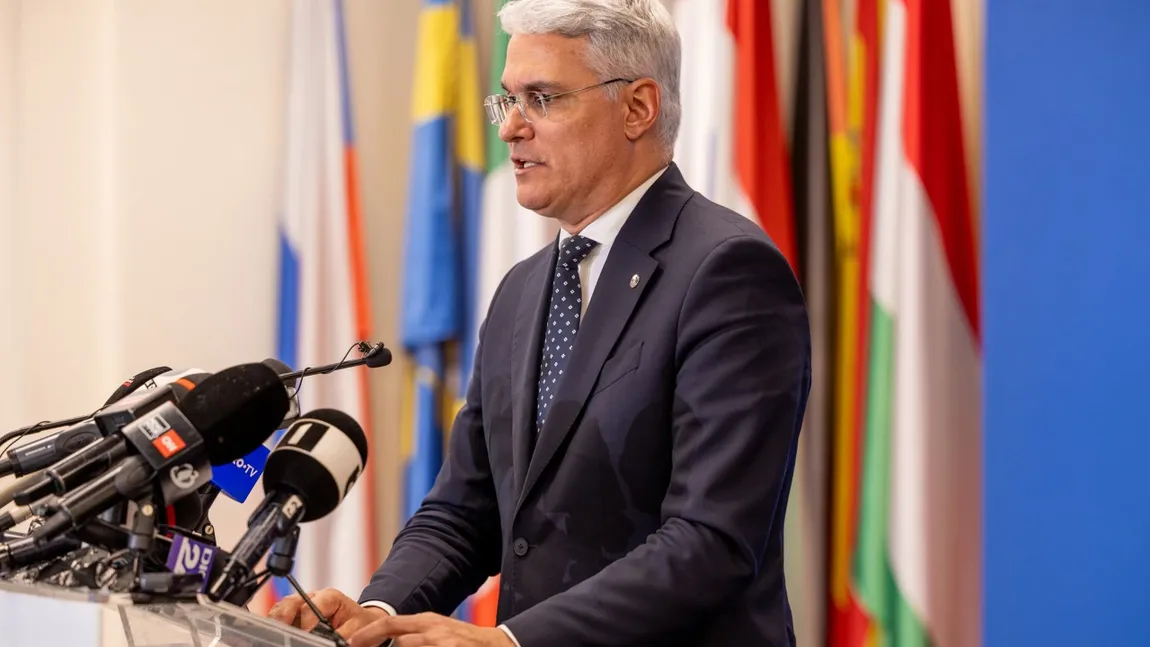 Pîslaru vrea să repare pe Facebook ce nu s-a reușit în guvern. Sesiune live dedicată legii salarizării, pentru care românii îi pot trimite întrebări și sugestii