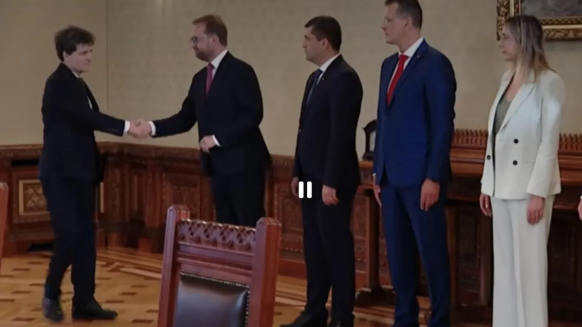 Dominic Fritz, după consultările cu Nicușor Dan: ”USR nu va putea să susțină un guvern din care face parte PSD”. Ce cabinet vor reziștii