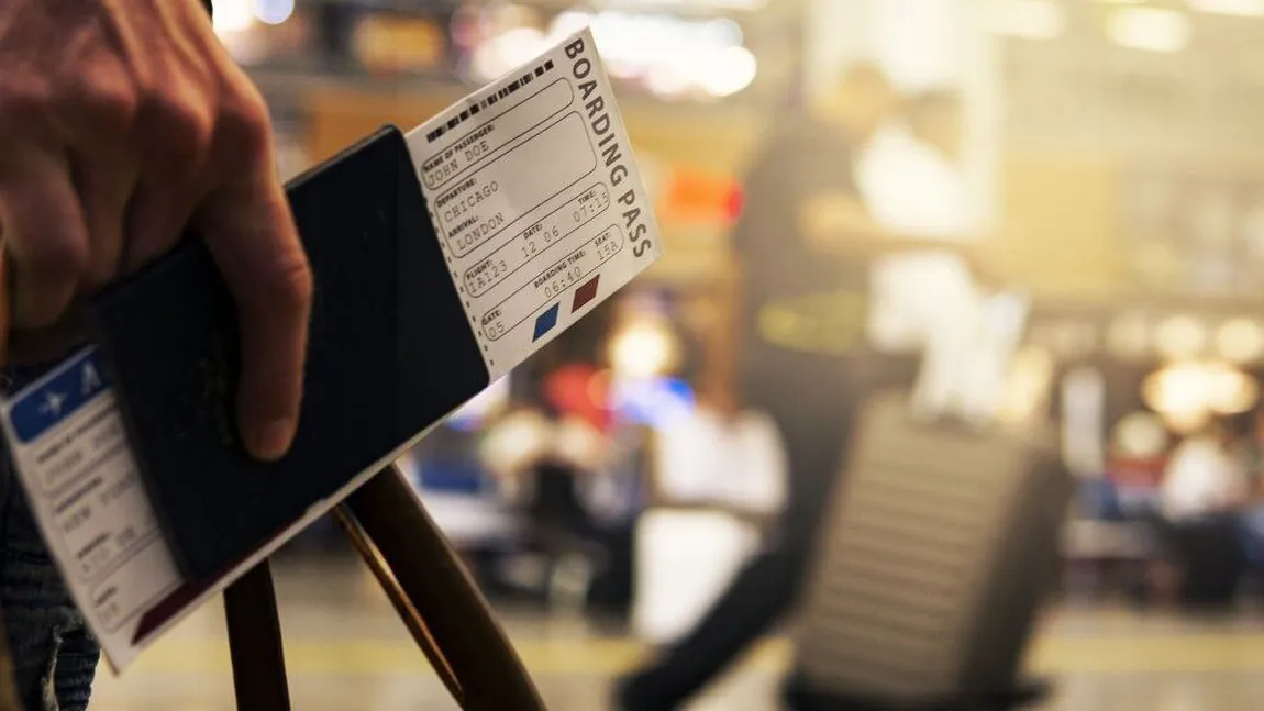 Greşeala care îţi poate strica vacanţa la îmbarcarea în avion. Regula este foarte strictă!