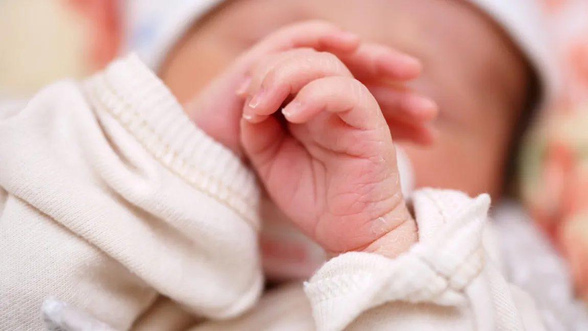 Modul bizar în care un român a aflat că este adoptat. „Nimeni nu ar trebui să ajungă în situația asta”