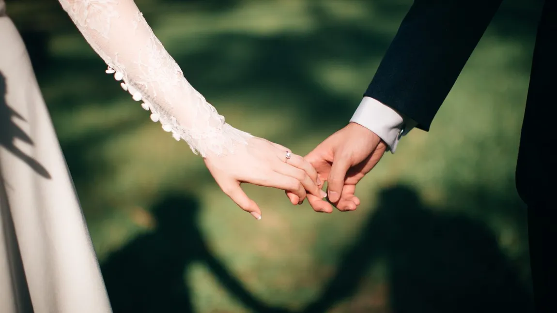 16 combinații de zodii incompatibile care pot funcționa. Iată cum!