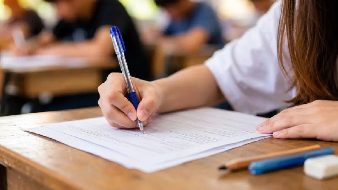 Haos la Evaluarea Națională 2026. Sindicatele acuză Ministerul Educației că a ținut profesorii blocați în școli: „Au fost tratați ca niște prizonieri”