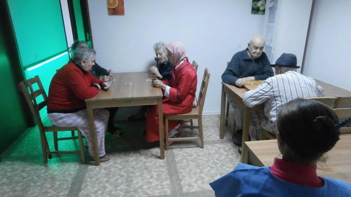 Cum ajunge un pensionar într-un azil de stat. Capitala are doar 522 de locuri publice pentru peste 460.000 de pensionari