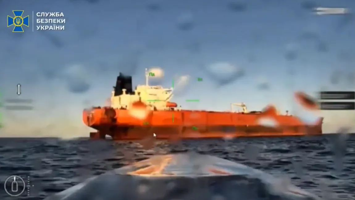 Două petroliere din „flota fantomă” a Rusiei, lovite în Marea Neagră