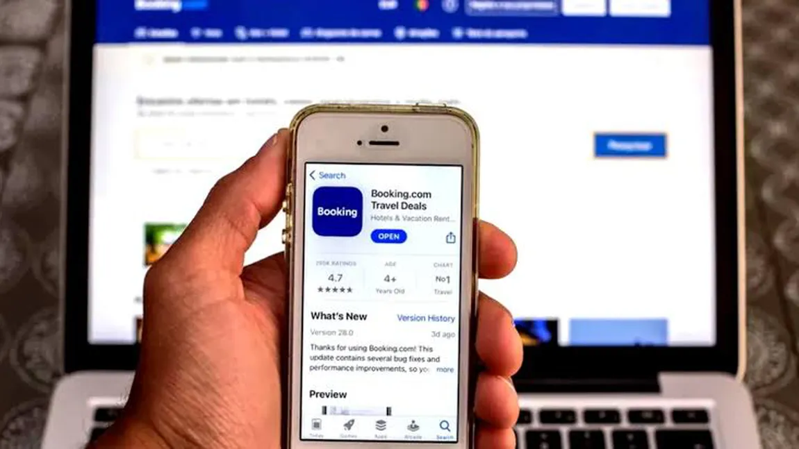 Un nou atac cibernetic. Cum funcționează noua fraudă de pe Booking care îți fură banii instant