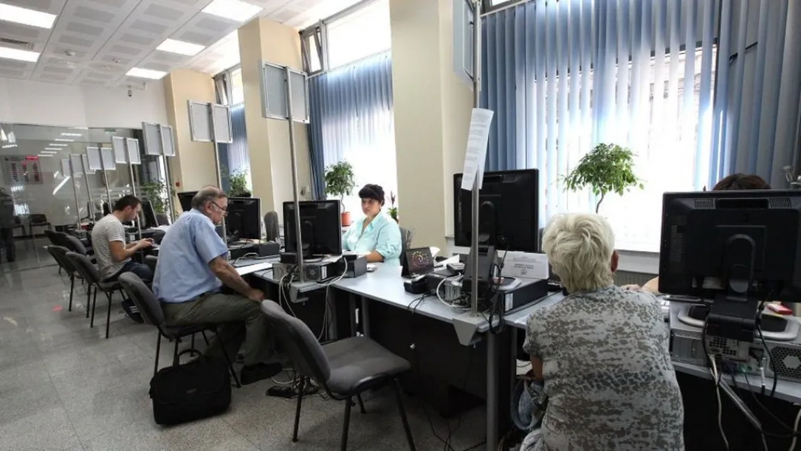 STUDIU Reforma sistemului bugetar - perfectă pe hârtie, palidă în practică. Doar 3 la sută dintre angajații de la stat au văzut concedieri la ei în instituție