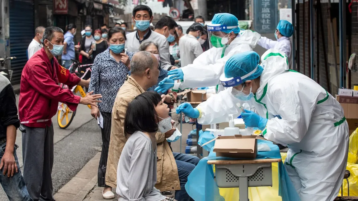 China a raportat aproape 80.000 de noi infectări cu Covid-19. Coronavirusul s-a răspândit mai rapid decât gripa în ultima lună