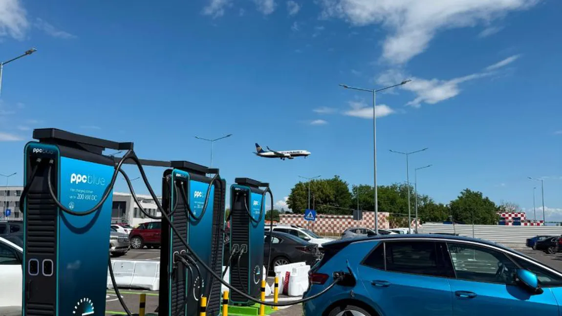 PPC Blue a instalat şapte stații de încărcare ultra-rapidă pe Aeroportul Otopeni. Rețeaua companiei depășește 1.400 de puncte în România