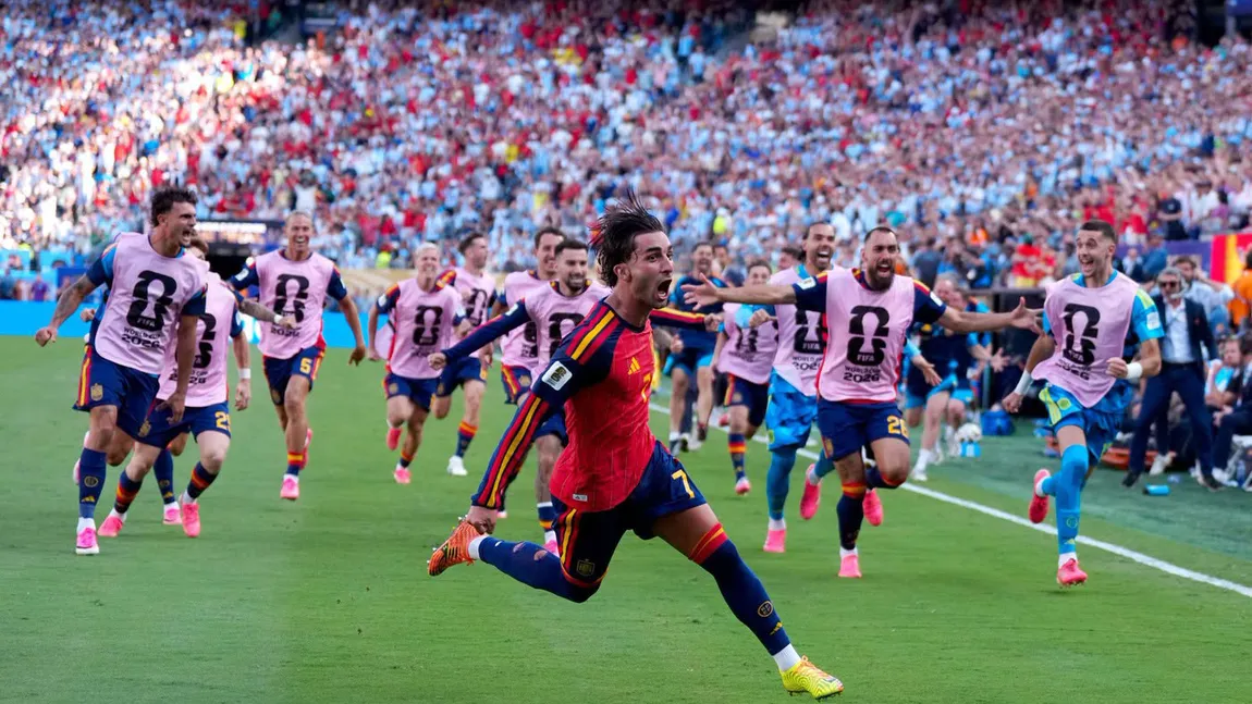 Spania este campioana mondială la fotbal. Trofeul, înmânat de Trump şi Infantino. Câţi bani primeşte după ce a învins Argentina