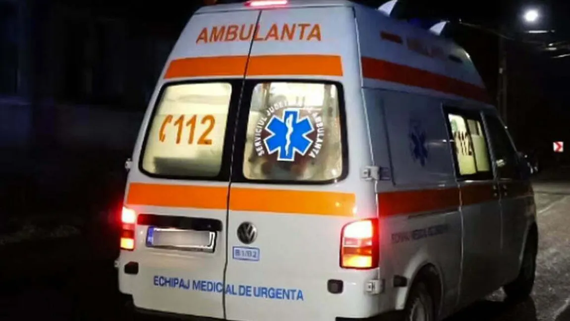 Accident cu un mort în Caraș-Severin. Un tânăr de doar 18 ani și-a pierdut viața după ce șofer a lovit un zid de beton