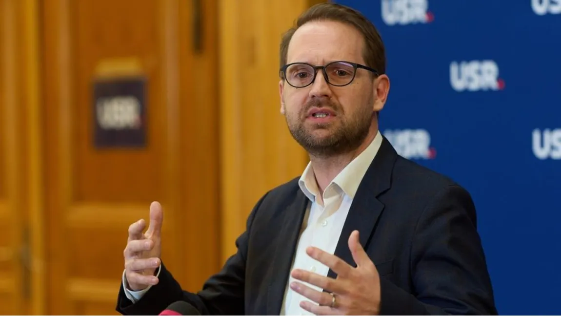 Dominic Fritz a fost reconfirmat prin vot în funcția de președinte al USR