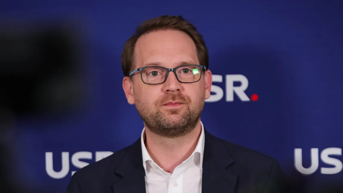 USR a depus în Parlament o nouă Lege a integrității, în încercarea de a opri amendamentul care îl lasă pe Dominic Fritz fără mandat