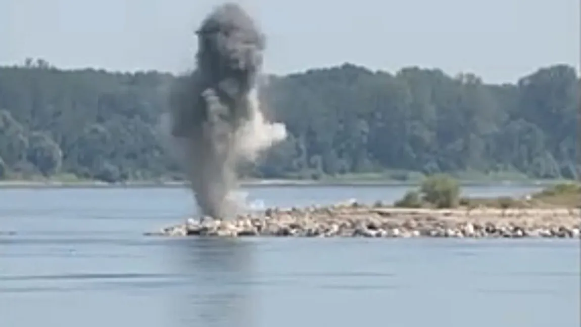 Militarii intervin pe Brațul Bala pentru asigurarea alimentării cu apă a Reactorului 2 de la Cernavodă. MApN a început detonările controlate VIDEO