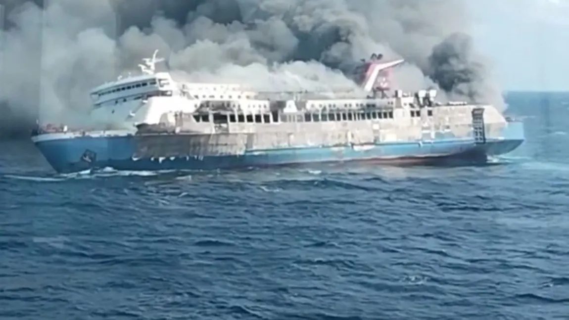 Incendiu de proporții pe feribot, în Indonezia. Cel puțin cinci oameni au murit și alte zeci sunt dați dispăruți