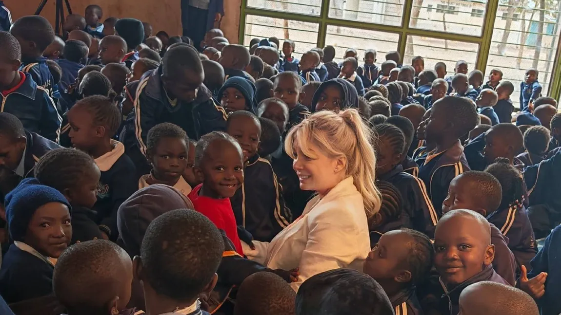 Campanie umanitară românească la Nairobi, derulată de Asociația D.A.R. a jurnalistei Cristina Herea. Sute de copii din medii vulnerabile vor primi hrană timp de un an