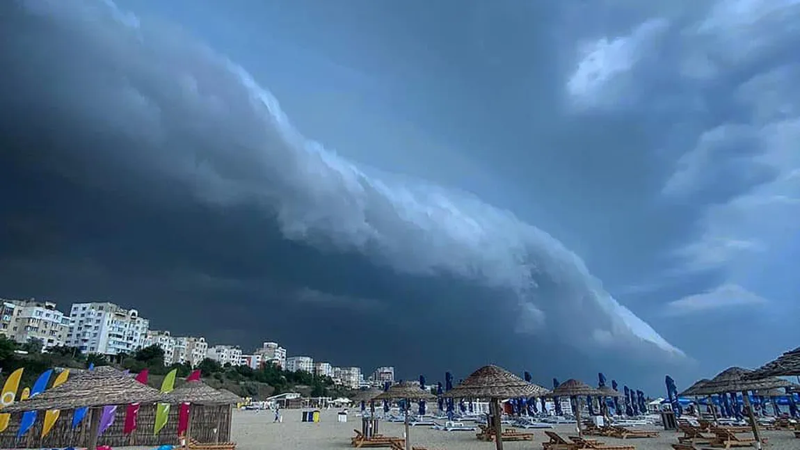 Cod galben de ploi torenţiale la Constanţa. ANM anunţă grindină pe Litoral