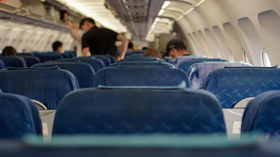Momente de panică la bordul unui avion FlyDubai. Au fost transmise două coduri de urgență, iar avioane de luptă israeliene au fost trimise în apropierea sa