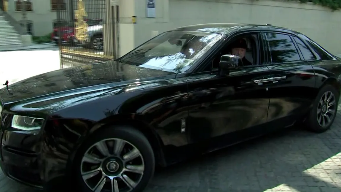 Gigi Becali a făcut din nou accident cu Rolls-Royce-ul! Cum arată maşina de lux pe care a plătit 500.000 de euro FOTO