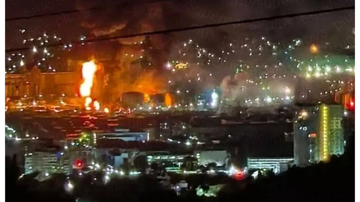 VIDEO Ucraina a bombardat cel mai mare port comercial din Rusia. Dronele au lovit terminalul de păcură din Novorossisk / Rusia atacă lanţurile de aprovizionare ale supermarketurilor