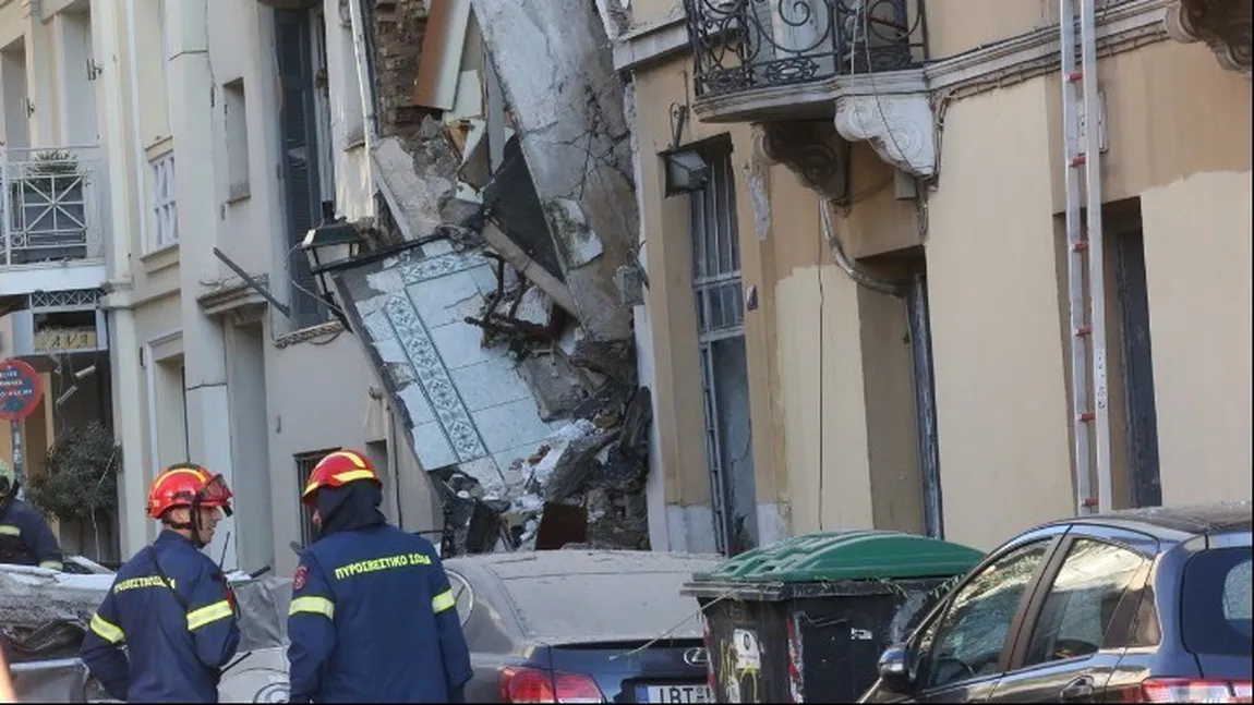 Clădire prăbuşită la Atena în urma unei explozii FOTO şi VIDEO