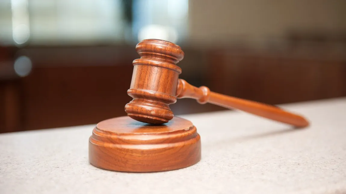 Închisoare pe viață pentru bărbatul care în urmă cu un an și-a bătut iubita și a călcat-o cu mașina. Decizia de ultimă oră a judecătorilor din Prahova